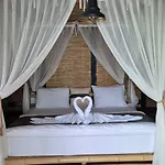 Hotel The D 4*