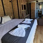The D 4* Çeşme