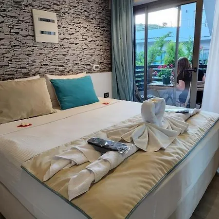 The D Ξενοδοχείο 4*