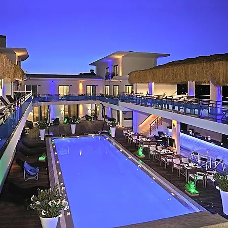 Hotel The D Cesme