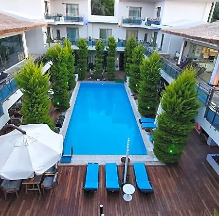 Hotel The D 4*